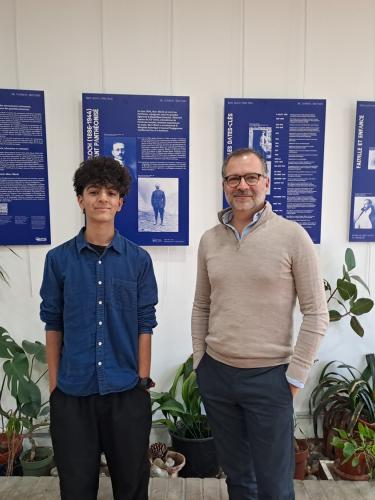 Arjun Sabharwal and historian Antoine Destemberg in front of the new exhibition on Marc Bloch displayed at the MFO.