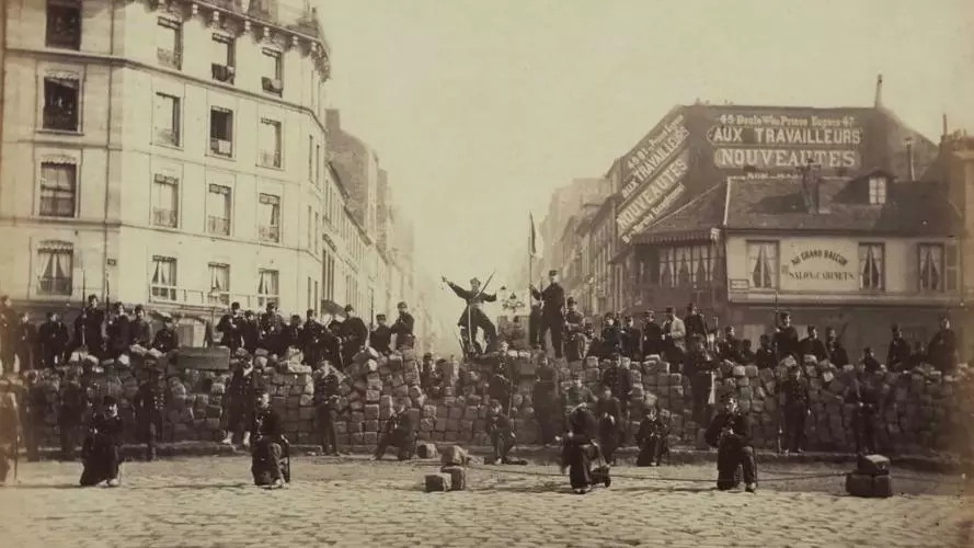 barricade18march1871 cropped